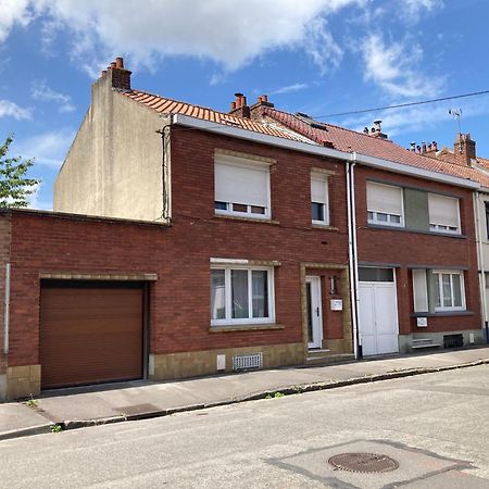 Nice House, Garden And Bbq 3Km From The Beach / Jolie Maison, Jardin Et Bbq A 3 Km De La Plage Coudekerque-Branche Bagian luar foto