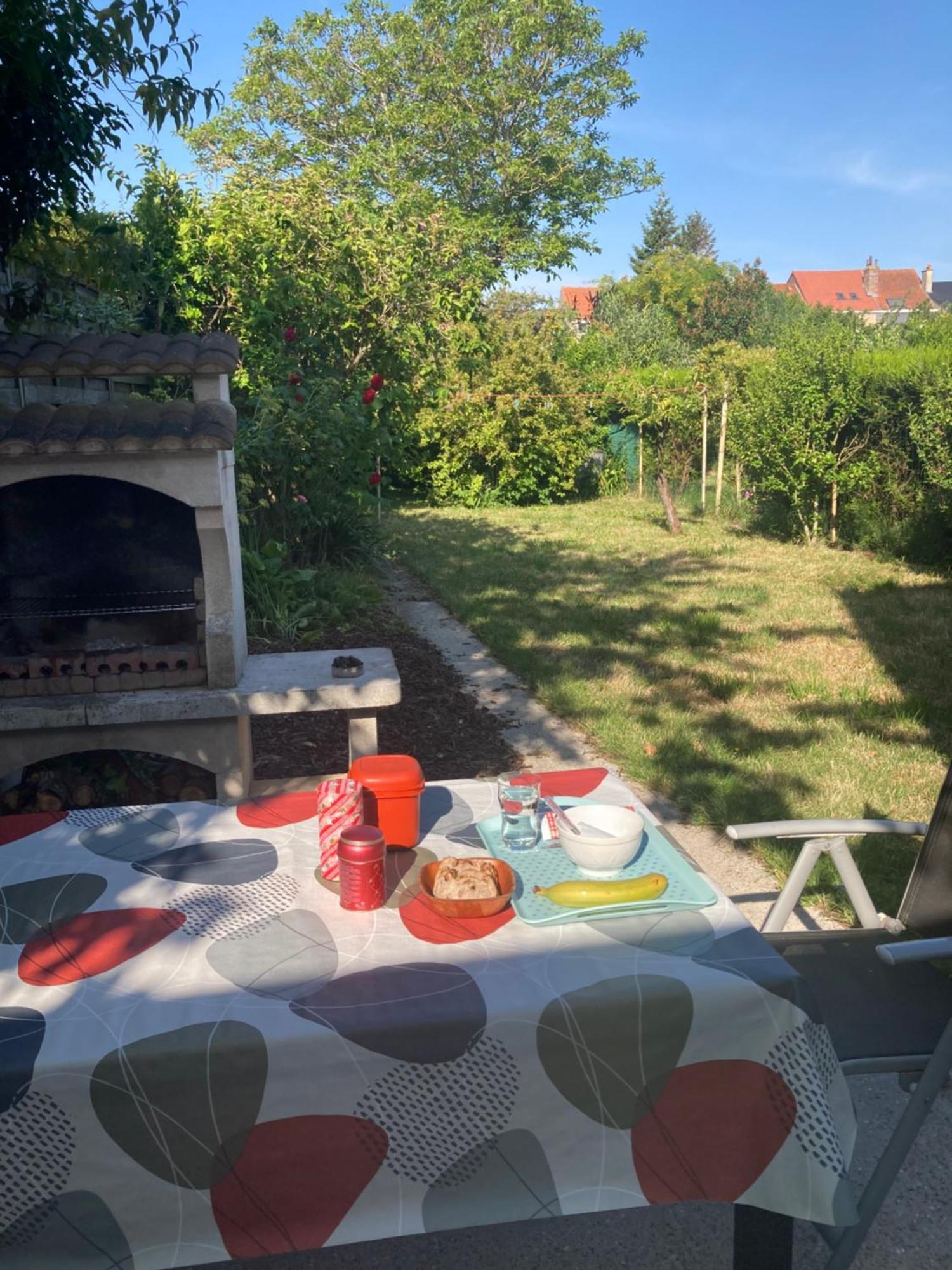 Nice House, Garden And Bbq 3Km From The Beach / Jolie Maison, Jardin Et Bbq A 3 Km De La Plage Coudekerque-Branche Bagian luar foto
